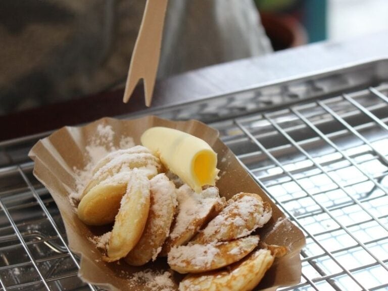poffertjes in een bakje